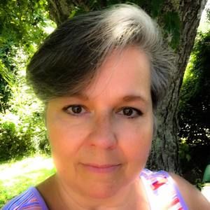 Meet your Posher, Valerie